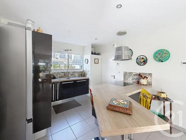 Maison à vendre  5 pièces - 118,97 m 2   PLOEREN  - 56