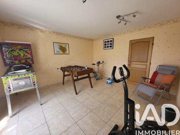 Maison à vendre 9 pièces 353 m² Vallères