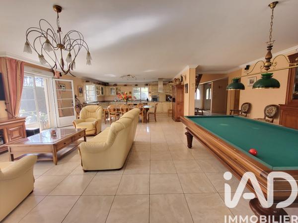 Maison à vendre 9 pièces 353 m² Vallères