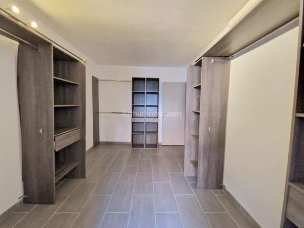 Location                                                      Appartement
                        
                     4 pièces                      106 m2                     à Draguignan