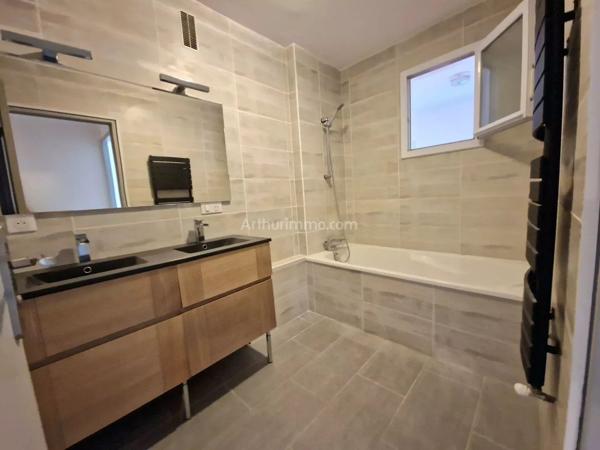 Location                                                      Appartement
                        
                     4 pièces                      106 m2                     à Draguignan