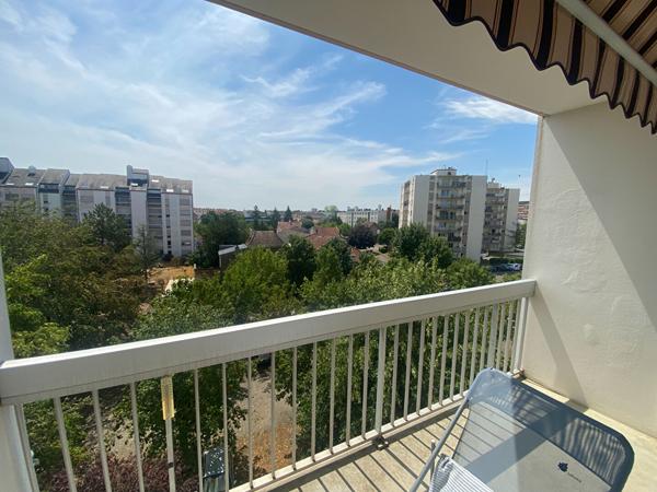 Appartement Dijon 4 pièce(s) 77m2 + loggias + 2 caves +place de parking
