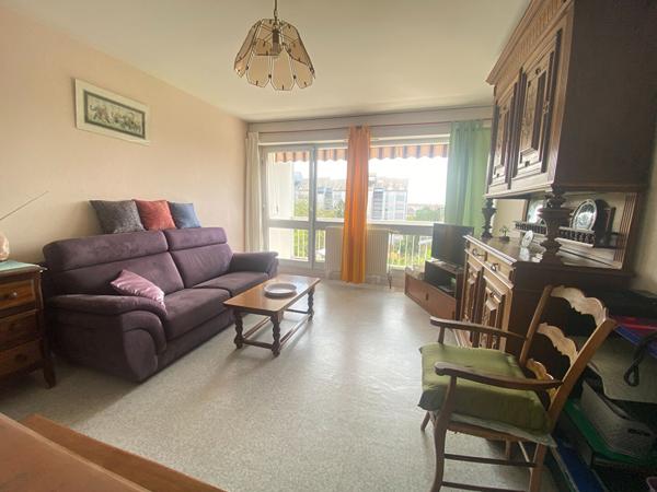 Appartement Dijon 4 pièce(s) 77m2 + loggias + 2 caves +place de parking