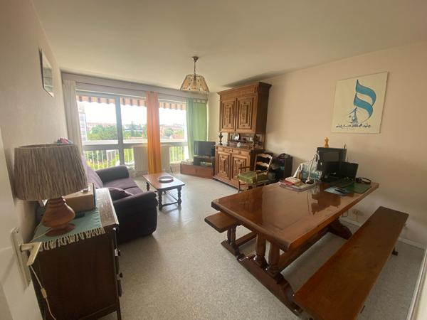 Appartement Dijon 4 pièce(s) 77m2 + loggias + 2 caves +place de parking