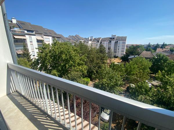Appartement Dijon 4 pièce(s) 77m2 + loggias + 2 caves +place de parking