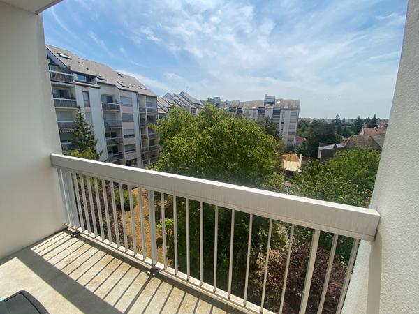 Appartement Dijon 4 pièce(s) 77m2 + loggias + 2 caves +place de parking