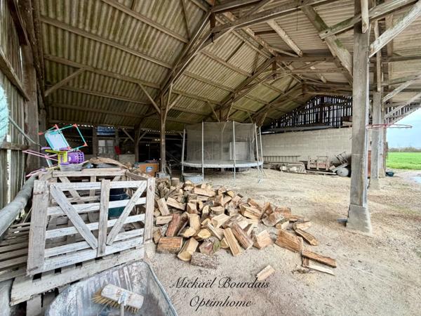 Maison familiale 4 chambres – 1 hectare de terrain – dépendances – Breil / Noyant-Villages