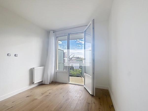 Appartement Coup de Cœur 70 m² – 3 pieces  – Parking – Cave – 3 Balcons – Le Perreux-sur-Marne