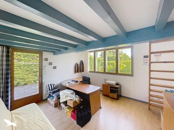 Maison 355 000 € Azur 4 p 83 m² DPE D