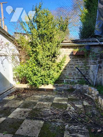 SAINT JEAN LE BLANC Maison de bourg