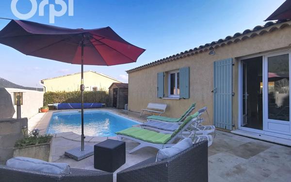 Maison à vendre    5 pièces •  Signes