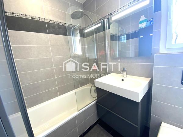 Maison edifiée sur un terrain 600m²