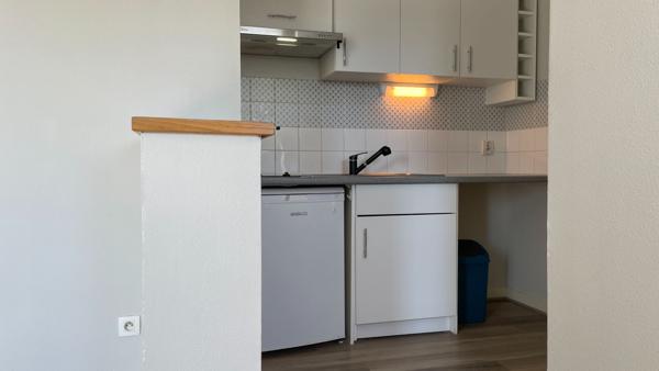 A LOUER - Appartement vide 3 pièces à La Rochelle Ville en Bois