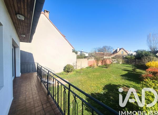 Maison à vendre 8 pièces 150 m² Sainte-Geneviève-des-Bois