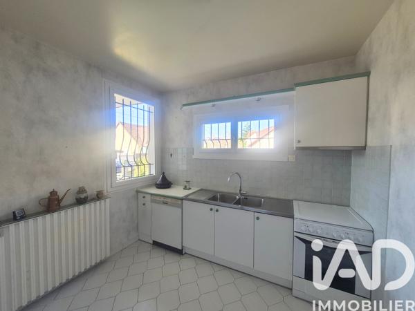 Maison à vendre 8 pièces 150 m² Sainte-Geneviève-des-Bois