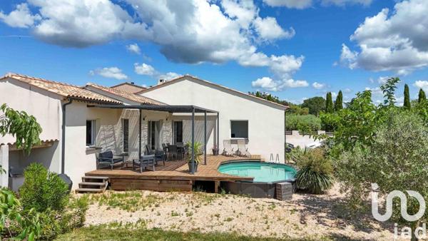 Maison 4 pièces de 95 m² à Castillon-du-Gard (30210)