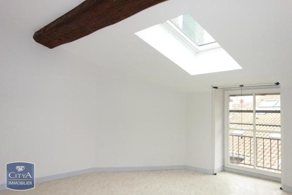 Appartement à louer 5 pièces 133.7m²