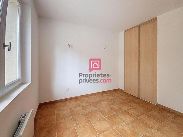 Villa Roquebrune Sur Argens 5 pièces 140m2 sur 4000m2 de terrain. EXTENSION ET PISCINE POSSIBLE