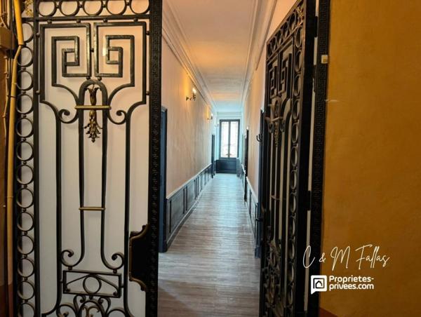 Appartement haussmannien de 154 m² , centre ville d'Orange