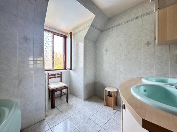 Maison 6 pièces - 140 m² Exclusivité efficity