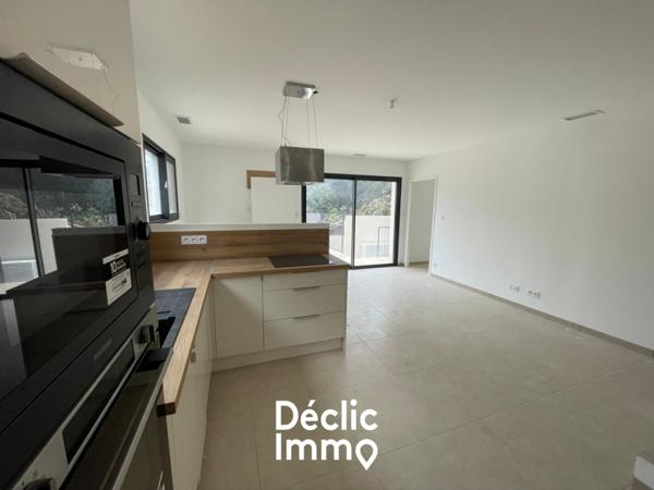 Vente maison Vergeze, 105m² 5 pièces 399 000€ avec piscine