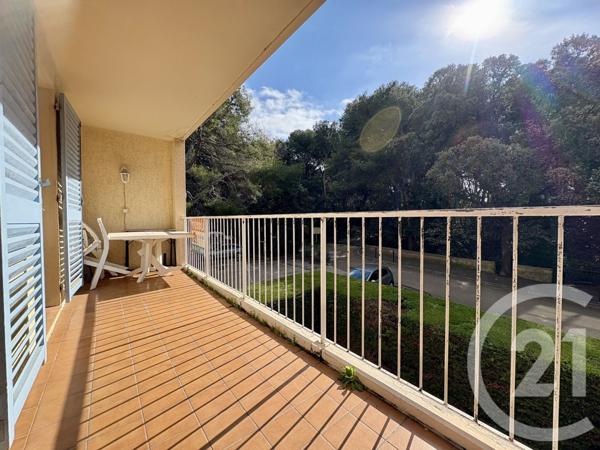 Appartement F2 Bis à vendre  3 pièces - 30,70 m2 SIX FOURS LES PLAGES - 83