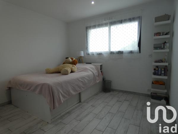 Maison à vendre 8 pièces 198 m² Magné