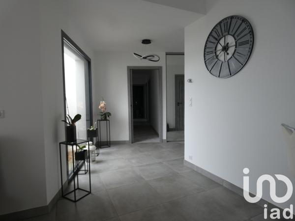 Maison à vendre 8 pièces 198 m² Magné