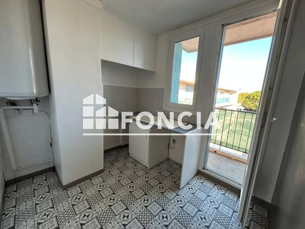 Location Appartement 3 pièces 56.4 m² - AV DE LA 1ERE ARMEE FRANCAISE Marignane 13700