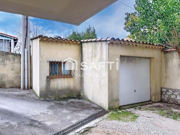 Au cœur d’une charmante copropriété de village