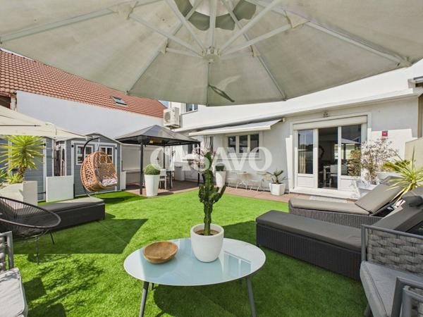 Vente Maison 7 pièces de 257m² - 94200 Ivry-sur-Seine