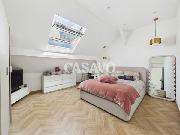 Vente Maison 7 pièces de 257m² - 94200 Ivry-sur-Seine