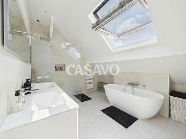 Vente Maison 7 pièces de 257m² - 94200 Ivry-sur-Seine