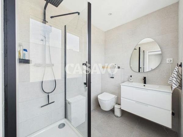 Vente Maison 7 pièces de 257m² - 94200 Ivry-sur-Seine