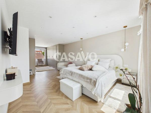 Vente Maison 7 pièces de 257m² - 94200 Ivry-sur-Seine