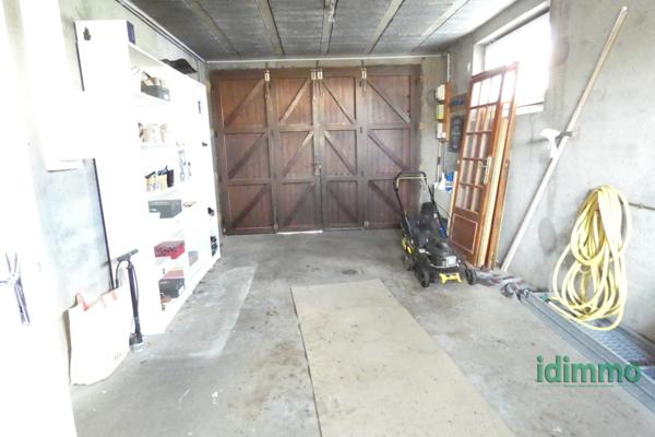 ARPAJON SUR CERE BELLE MAISON 4 CHAMBRES Arpajon-sur-Cère (15130)