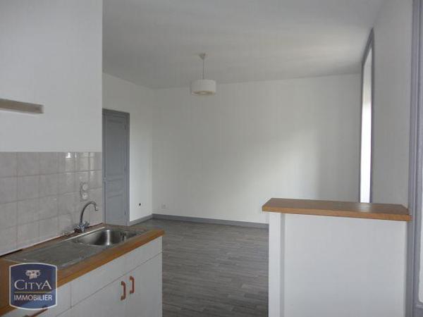 Appartement à louer 2 pièces 40.11m² Saint-Brieuc (22000)