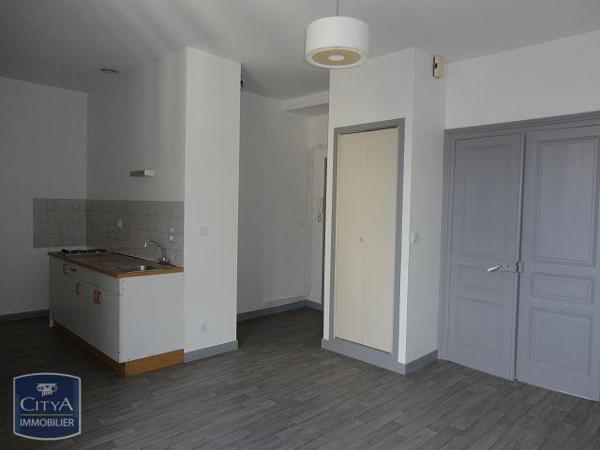 Appartement à louer 2 pièces 40.11m² Saint-Brieuc (22000)