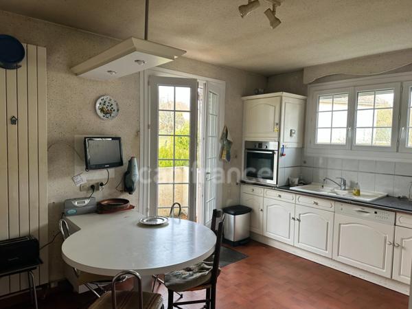 Maison à vendre 5 pièces AUXERRE (89) 112 m2 habitables 4 chambres Sous Sol Terrain de 805 m2