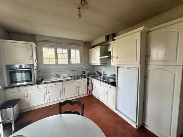 Maison à vendre 5 pièces AUXERRE (89) 112 m2 habitables 4 chambres Sous Sol Terrain de 805 m2