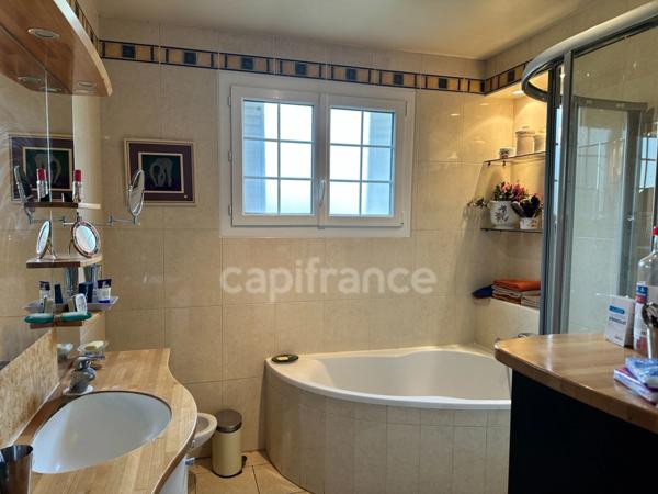 Maison à vendre 5 pièces AUXERRE (89) 112 m2 habitables 4 chambres Sous Sol Terrain de 805 m2