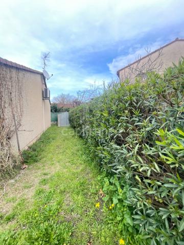 Maison 3 faces-plain-pied à vendre à CORNEILLA DEL VERCOL (66)- 3 chambres avec garage et jardin. Entre plage de Saint Cyprien et lac de Villeneuve de la Raho