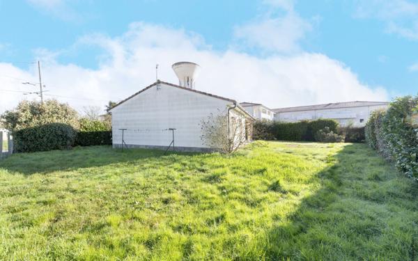 Maison à vendre    4 pièces •  Saint-Sulpice-la-Pointe