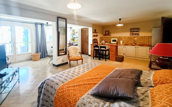 Maison à vendre    8 pièces • 231,42 m2 Oraison