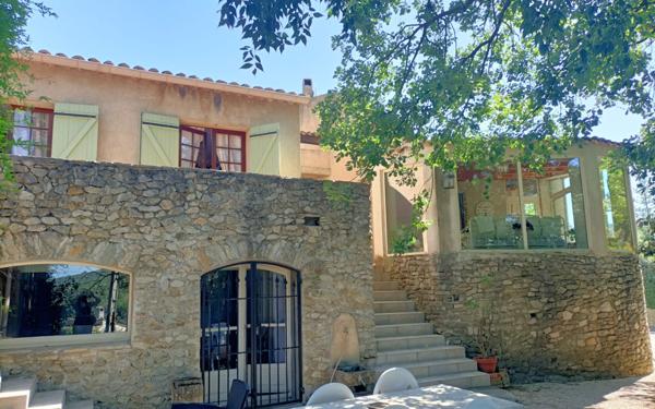 Maison à vendre    8 pièces • 231,42 m2 Oraison