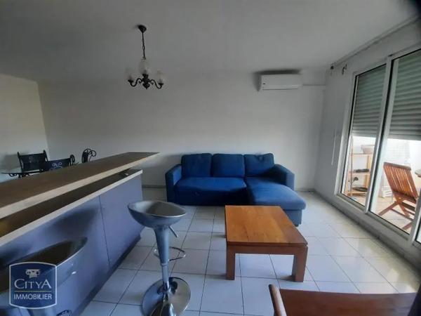 Appartement à louer 2 pièces 41.1m² Saint-Denis (97400)