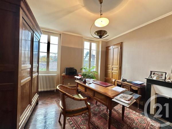 Maison à vendre  10 pièces - 221 m2 DOMPIERRE SUR BESBRE - 03