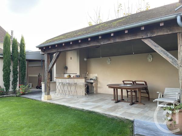 Maison à vendre  10 pièces - 221 m2 DOMPIERRE SUR BESBRE - 03