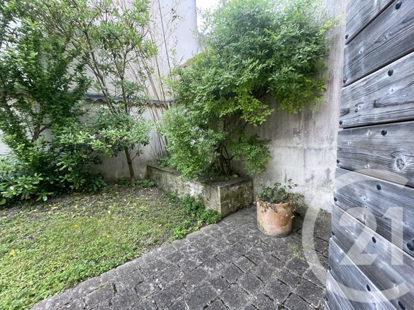 Maison à vendre  3 pièces - 77,65 m 2   ST GEORGES DE DIDONNE  - 17