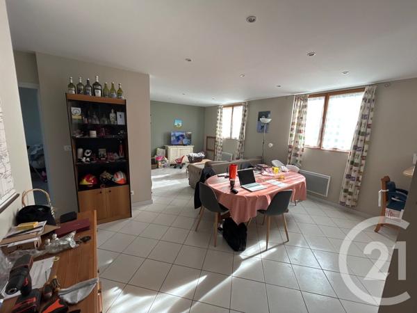 Maison à vendre  6 pièces - 191 m 2   UZERCHE  - 19